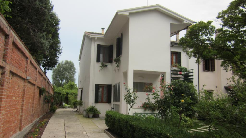 A Casa Di Dora Bed & Breakfast Treviso Exterior photo